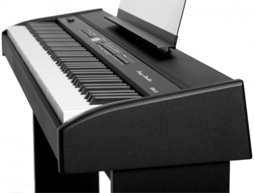 Orla Stage Studio – цифровое фортепиано с шестнадцатью тембрами